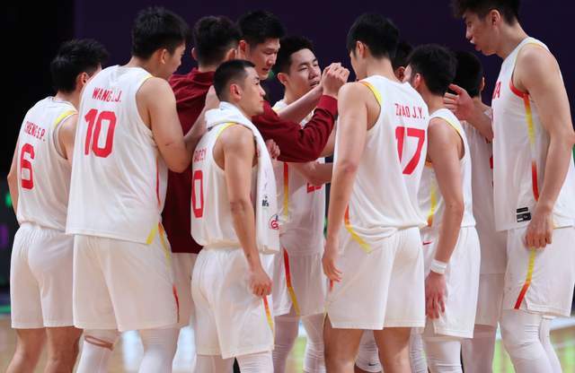 星空官网-中国男篮世预赛12人名单预测！广东三将或被淘汰，郭士强面临抉择